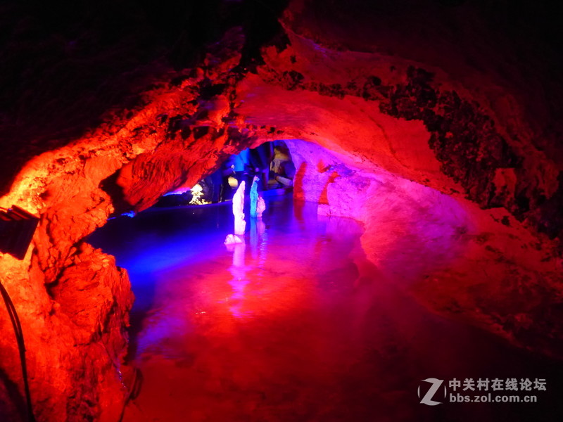 浙江桐庐红石湾景区龙隐洞府随拍，与大家共享。