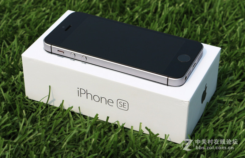 回归原始，你是否是一只披着假外壳的“狼”？——iPhone SE试玩评测