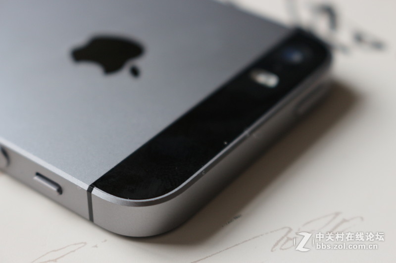 回归原始，你是否是一只披着假外壳的“狼”？——iPhone SE试玩评测