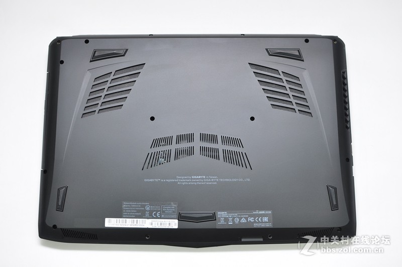 GIGABYTE P55W 开箱基本测试分享(内有CPU功耗影响温度的比较说明)