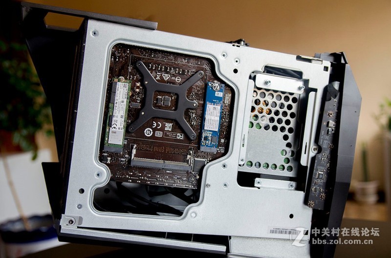 身在职场，当出手还得出手，帮大领导选的吃鸡主机—微星宙斯盾3