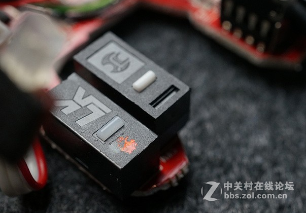 从拆解图看起来，狼印一阳指F70游戏鼠标还是挺给力