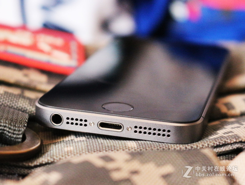 回归原始，你是否是一只披着假外壳的“狼”？——iPhone SE试玩评测