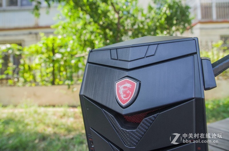 身在职场，当出手还得出手，帮大领导选的吃鸡主机—微星宙斯盾3