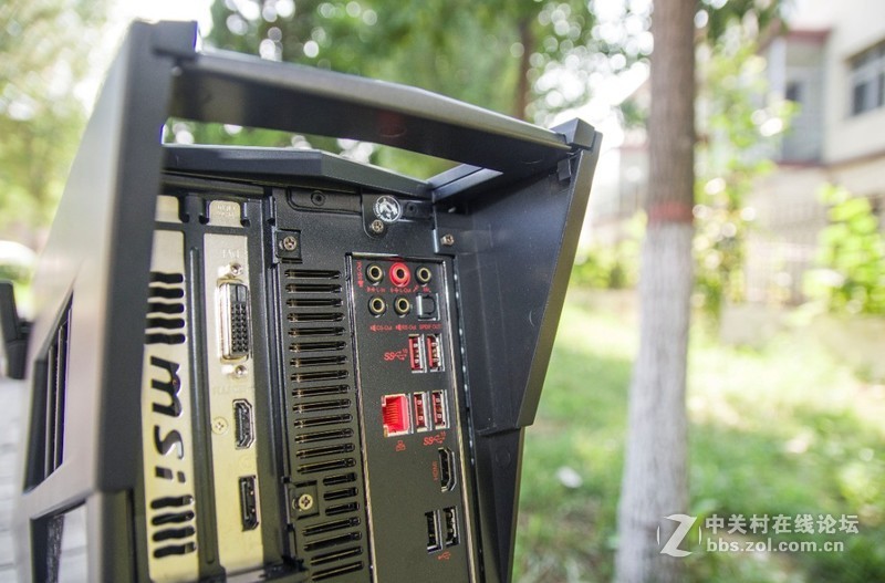 身在职场，当出手还得出手，帮大领导选的吃鸡主机—微星宙斯盾3