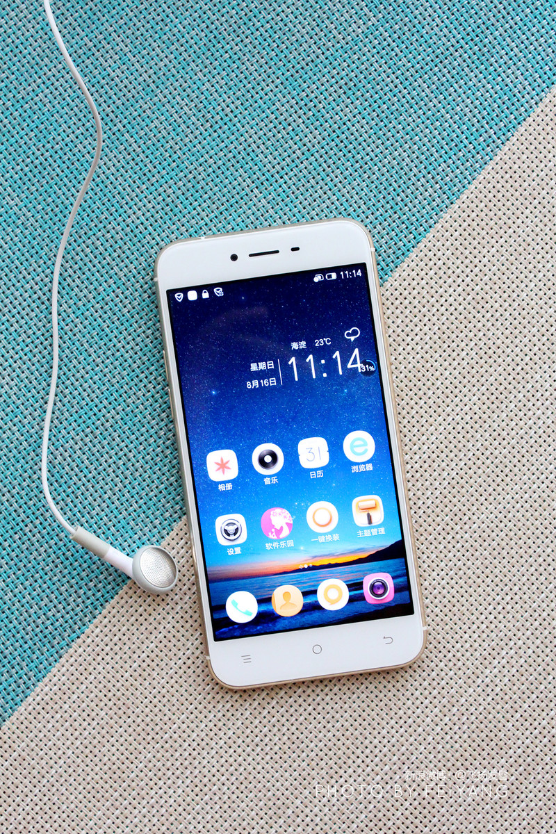 纤薄倾城自拍美机朵唯倾城l3体验