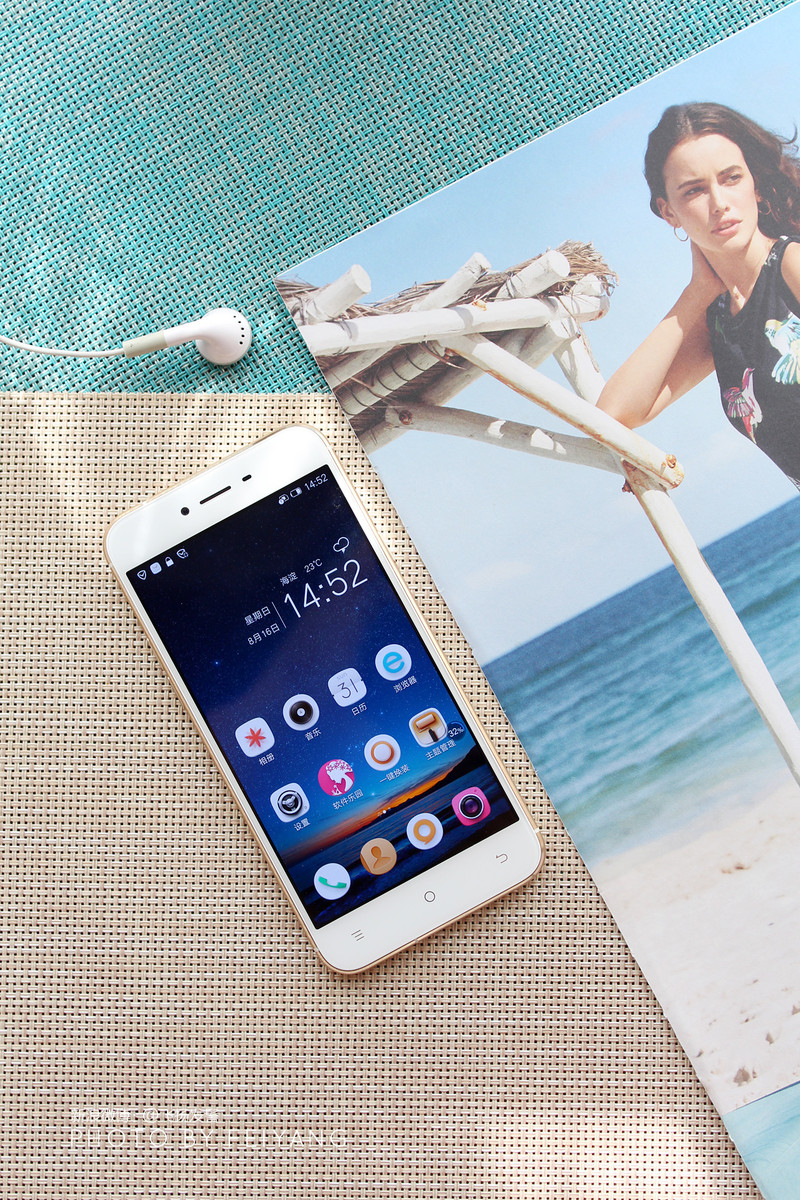 纤薄倾城自拍美机朵唯倾城l3体验