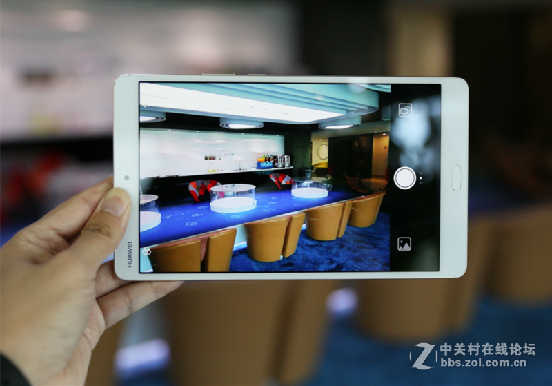 华为平板M3：除了2K屏还有双扬声器