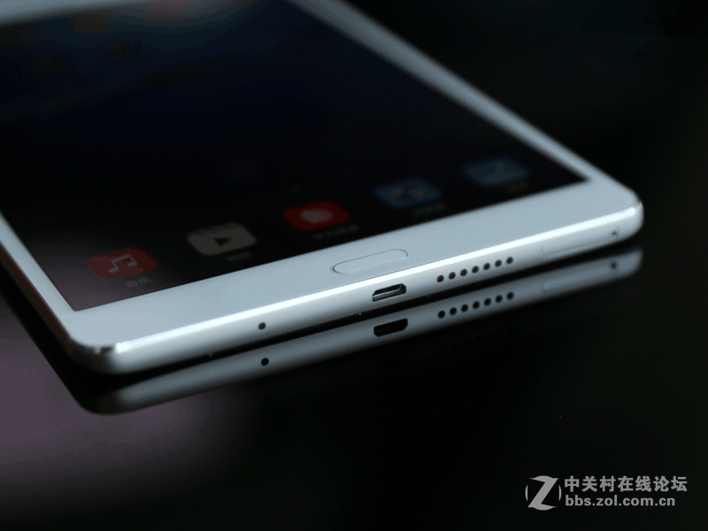 华为平板M3：除了2K屏还有双扬声器