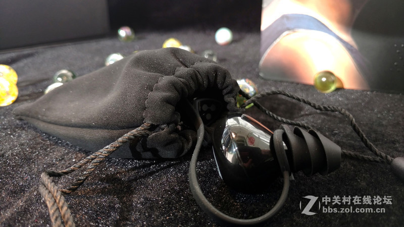 耳机时尚文化的引领者—赛尔贝尔D900S无线蓝牙耳机