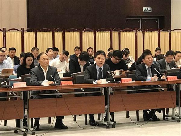 #每日话题#  刘强东再谈假货：杜绝电商售假已到刻不容缓地步？