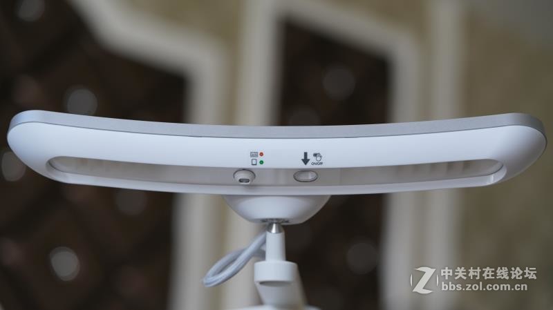 ＃你，需要一盏智慧的灯＃实拍护眼台灯——明基WiT MindDuo亲子共读护眼台灯 I 视频