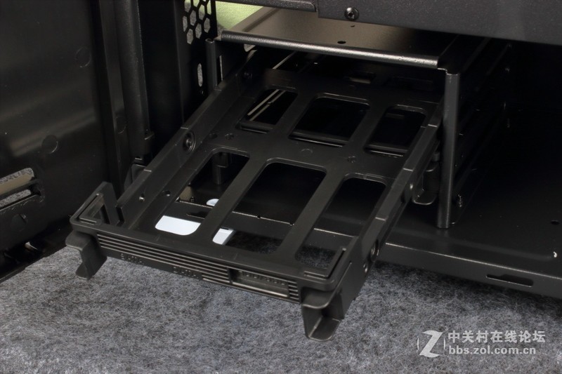 鑫谷MoParty整机RGB智控方案测评