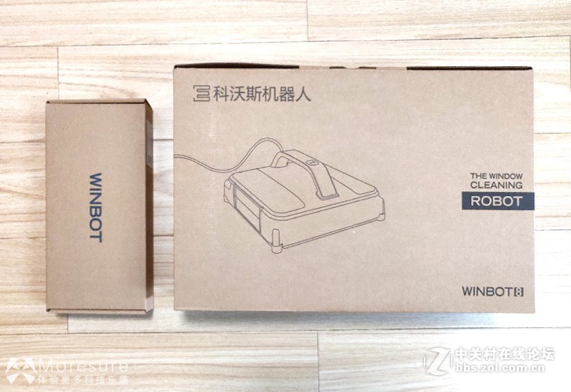 今天我体验了一下窗宝w836擦窗机器人，感觉还挺爽！