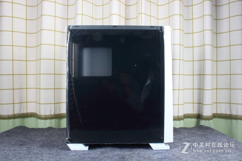 鑫谷MoParty整机RGB智控方案测评