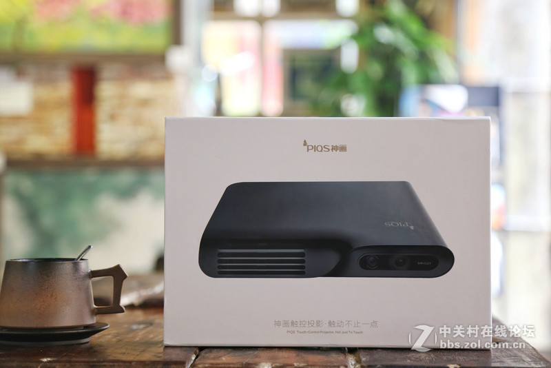 ＃白墙秒变电子白板＃时尚小巧 随手能带走的巨幕影院——神画TT开箱鉴赏
