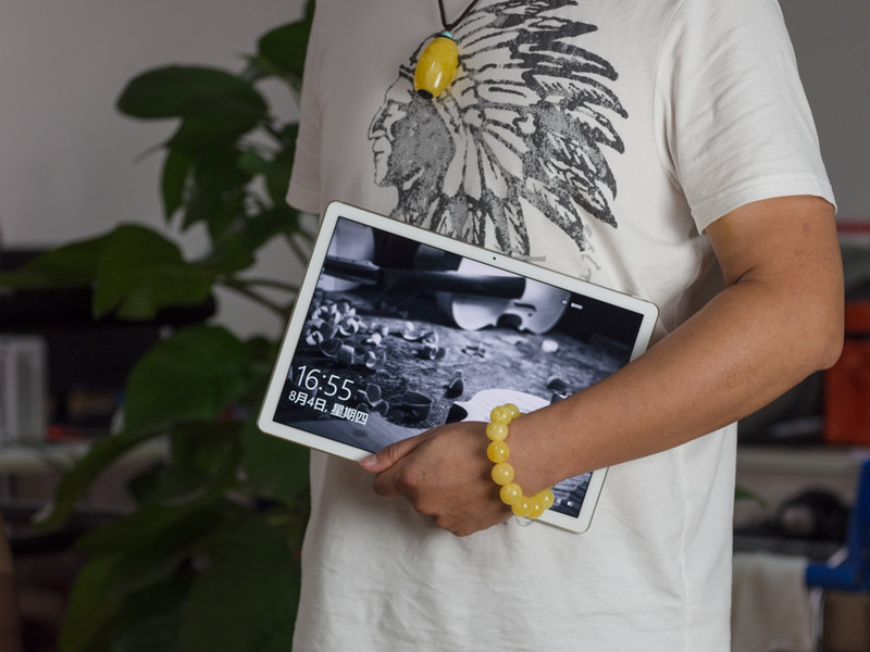 【板块开荒】轻薄办公娱乐利器，HUAWEI MateBook浓妆淡抹总相宜