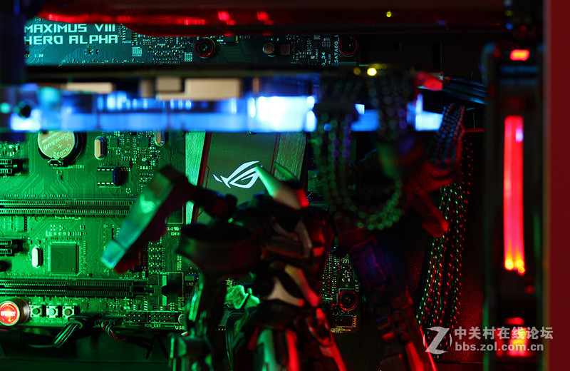 INWIN 509 & ASUS ROG M8H ALPHA，Show Time！