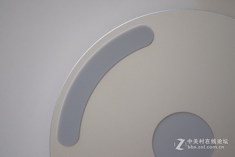 神画Q1智能影院，卧室有你更精彩