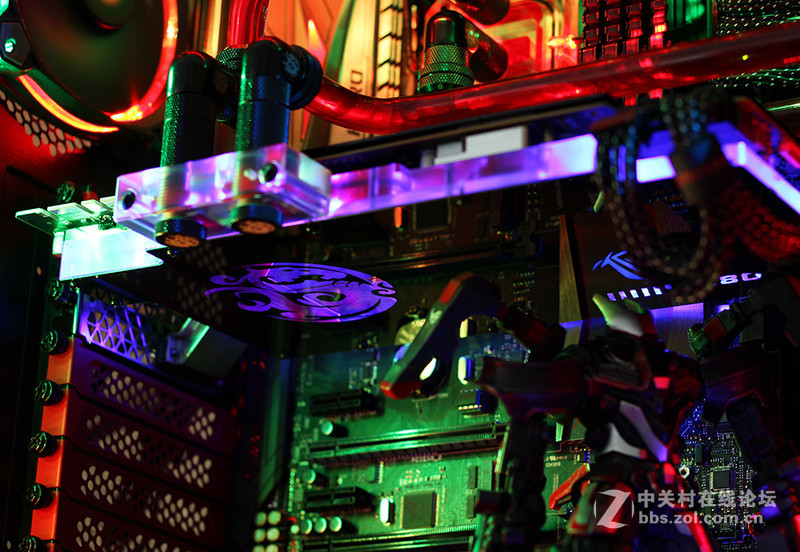 INWIN 509 & ASUS ROG M8H ALPHA，Show Time！