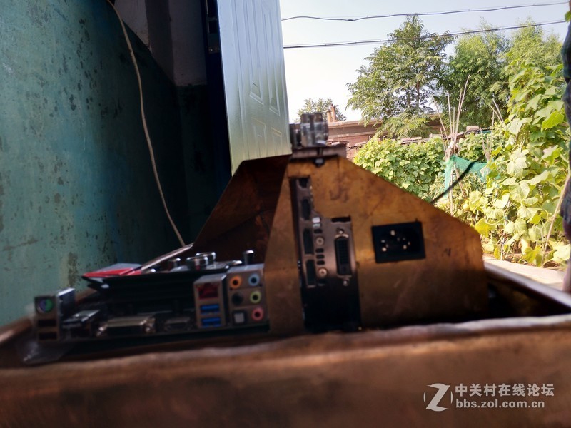 第一台无风扇0分贝水冷主机出炉，历时2个多月