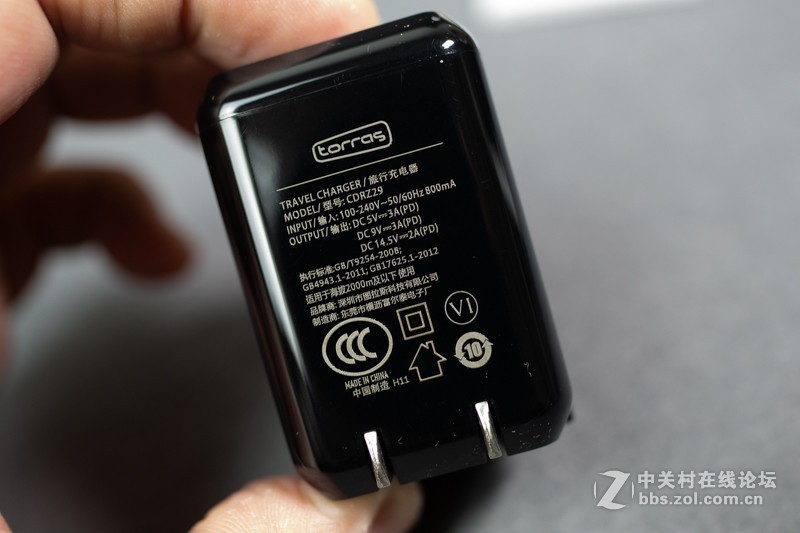 iPhone XS MAX原充慢掉渣？上手图拉斯29W PD旅充