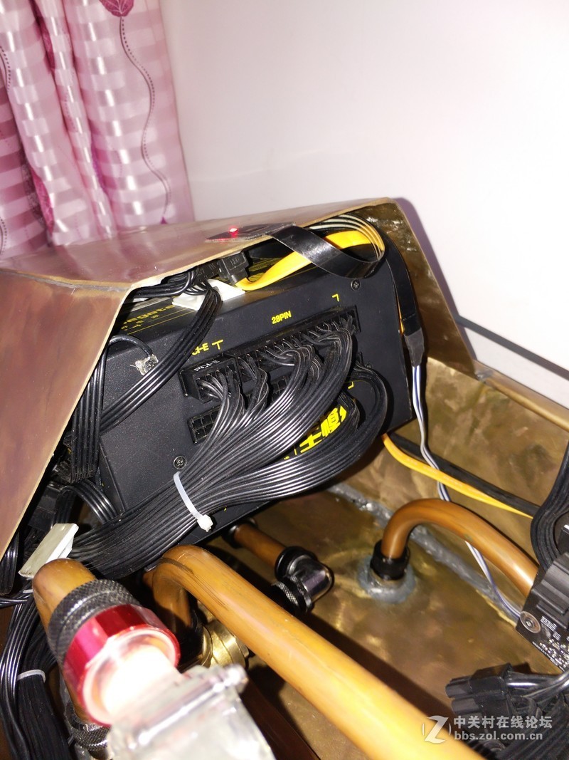 第一台无风扇0分贝水冷主机出炉，历时2个多月