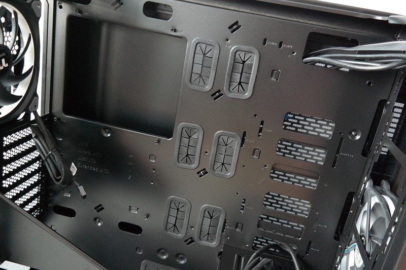 Tt红色警戒高配加强版！TT View 37 RGB开窗机箱装机评测