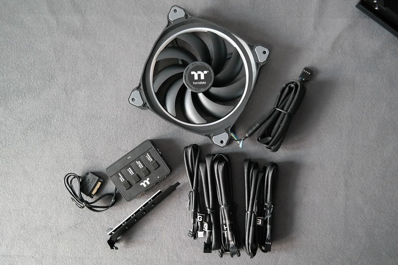 Tt红色警戒高配加强版！TT View 37 RGB开窗机箱装机评测