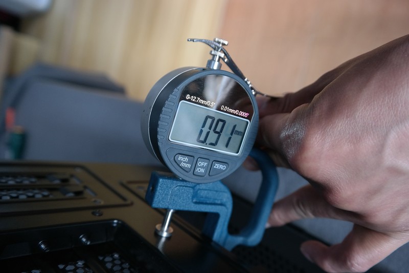 Tt红色警戒高配加强版！TT View 37 RGB开窗机箱装机评测