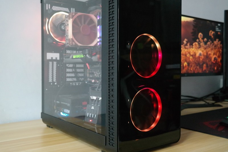 Tt红色警戒高配加强版！TT View 37 RGB开窗机箱装机评测