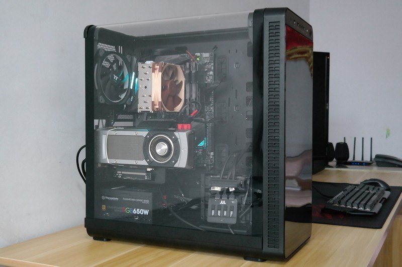 Tt红色警戒高配加强版！TT View 37 RGB开窗机箱装机评测