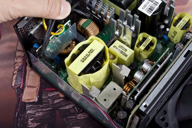 一分钱一分货，安钛克HCG 650金牌全模电源拆解看它是否值这价