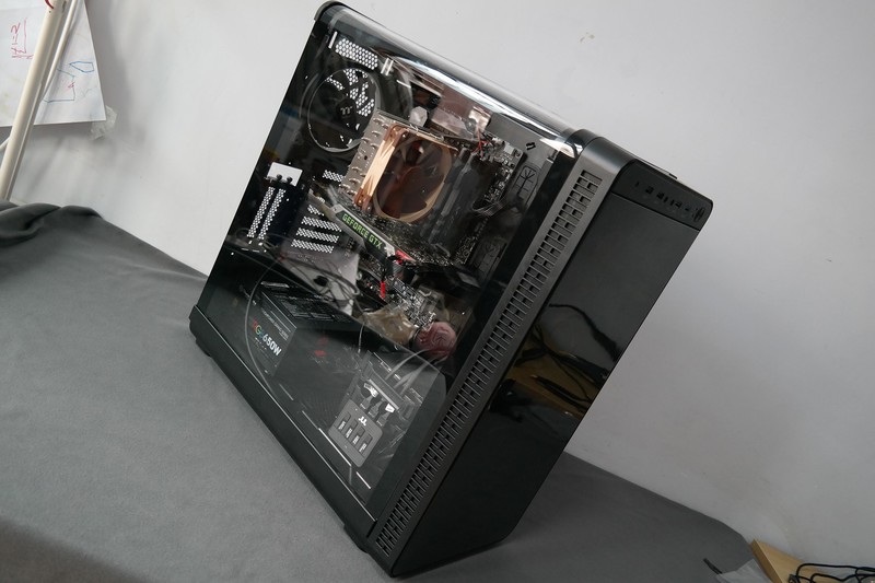 Tt红色警戒高配加强版！TT View 37 RGB开窗机箱装机评测