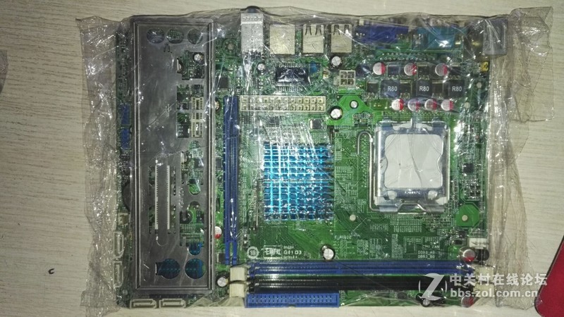 七彩虹G41支持三代内存，配E5400CPU