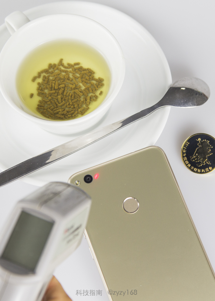 全新体验：荣耀8青春版中国人的麒麟小瑞兽