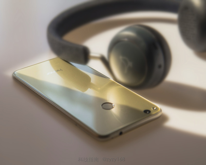 全新体验：荣耀8青春版中国人的麒麟小瑞兽