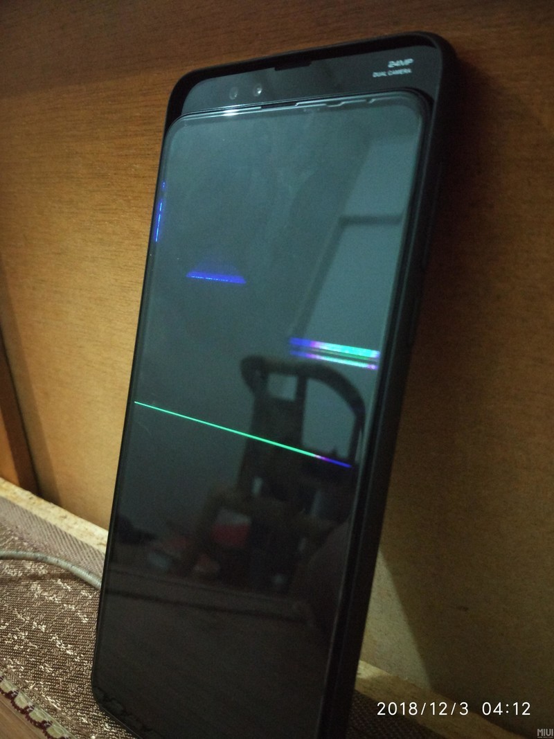 MIX3屏幕坏了，凉凉