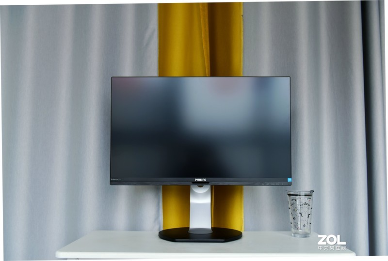 低蓝光飞利浦27寸显示器体验评测：10.7亿色搭配IPS的4K加持！