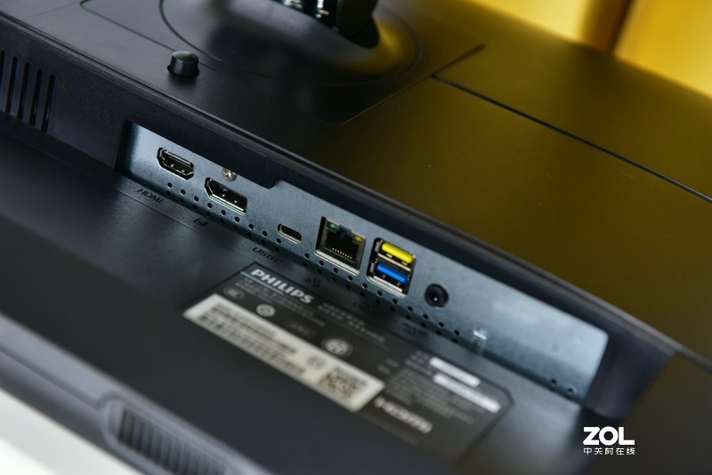 低蓝光飞利浦27寸显示器体验评测：10.7亿色搭配IPS的4K加持！