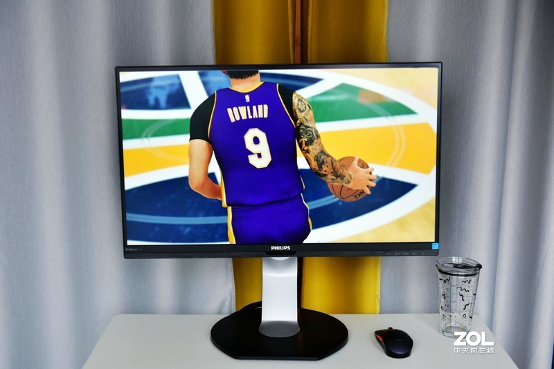 低蓝光飞利浦27寸显示器体验评测：10.7亿色搭配IPS的4K加持！
