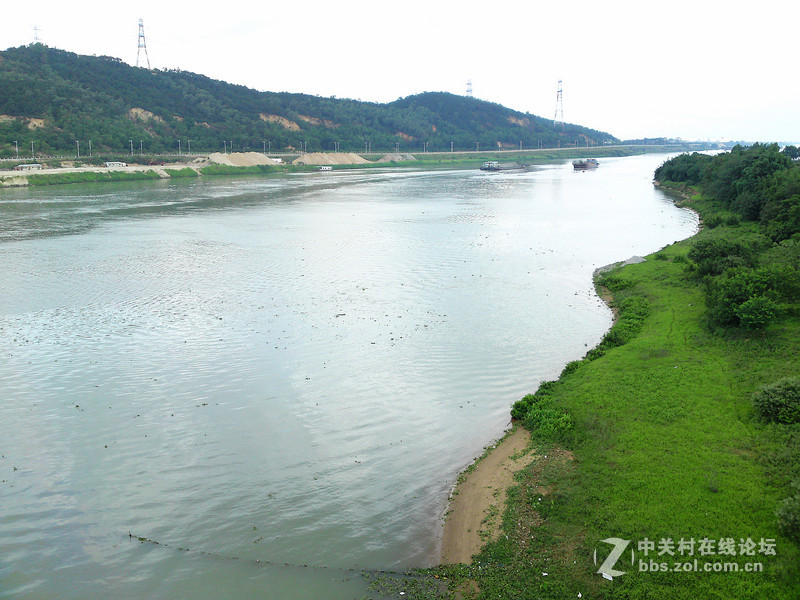 站在桥上看风景-C905