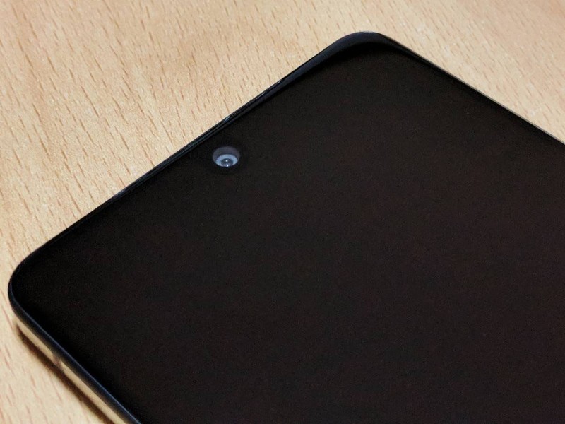 Essential Phone：旗舰半成品？