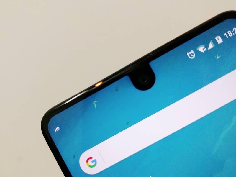 Essential Phone：旗舰半成品？