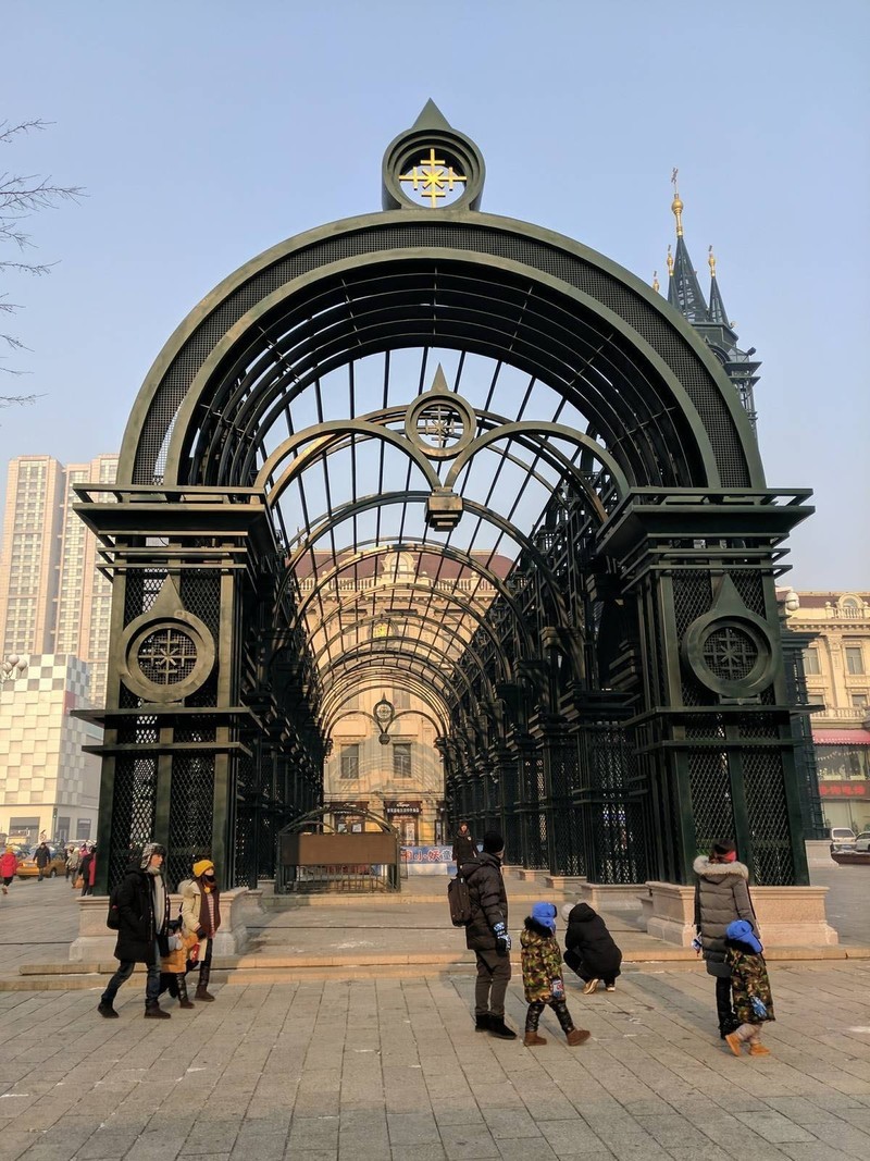 Essential Phone：旗舰半成品？