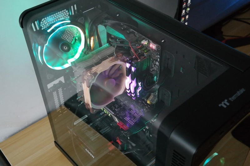 Tt红色警戒高配加强版！TT View 37 RGB开窗机箱装机评测