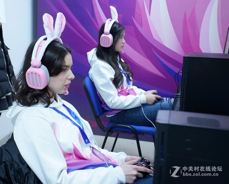 从啥是佩奇看萌文化，不要呆板要卖萌