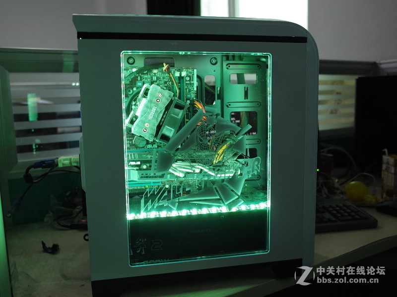 #GAMEMAX英雄# GAMEMAX英雄侧透机箱使用体验（2.硬件安装体验）