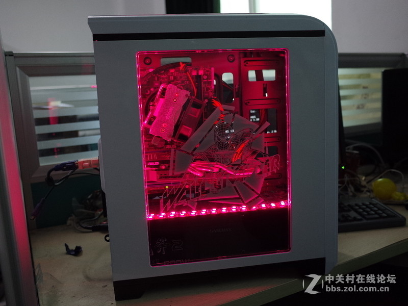 #GAMEMAX英雄# GAMEMAX英雄侧透机箱使用体验（2.硬件安装体验）