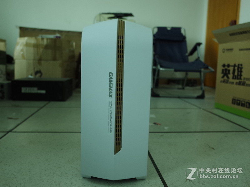 #GAMEMAX英雄# GAMEMAX英雄侧透机箱使用体验（1.拆包展示）